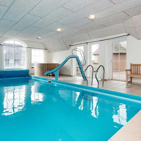 بيت للعطل Luxury Retreat - By Traum *
